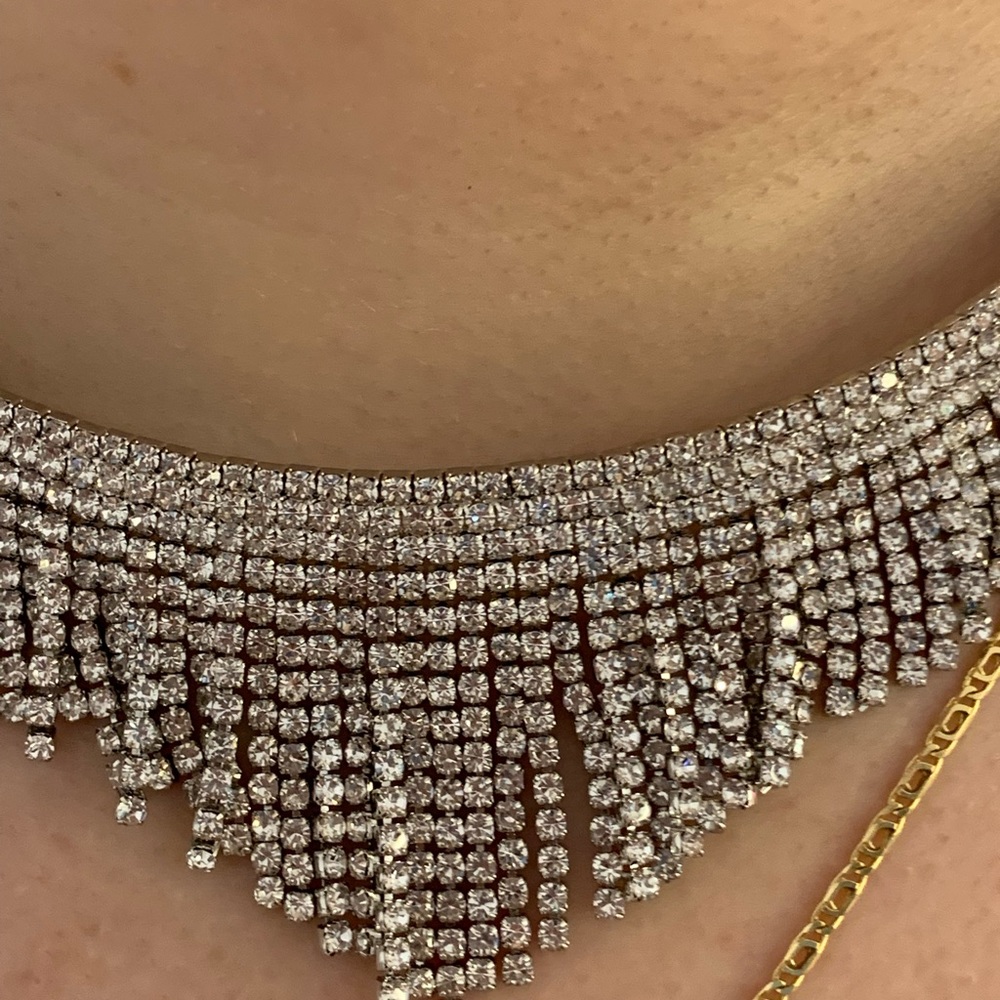 Laura’s bling bling necklace choker rhinestones